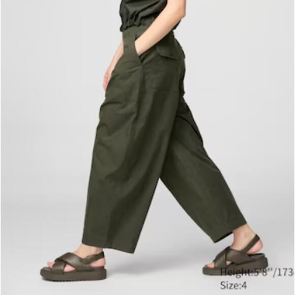 Uniqlo C Wide Balloon Pants in Natural - Picture 12 of 12
